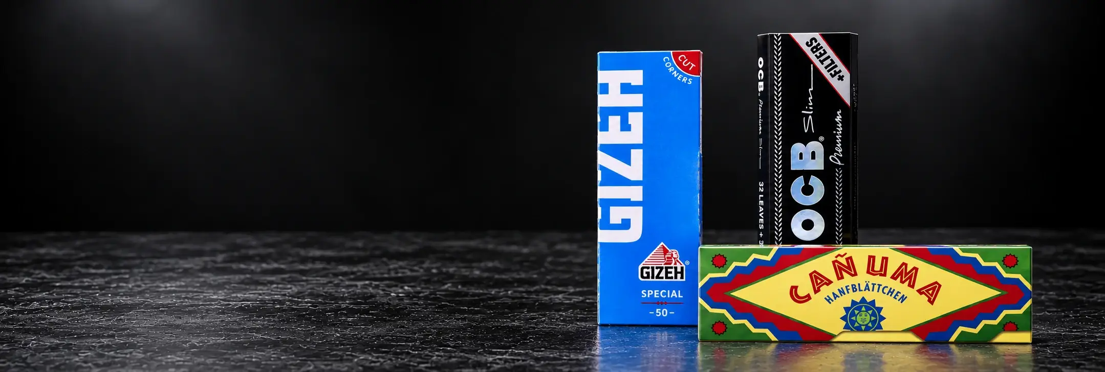 Gizeh Special, OCB Premium Slim mit Filtern und Canuma Hanfblättchen auf dunklem Hintergrund