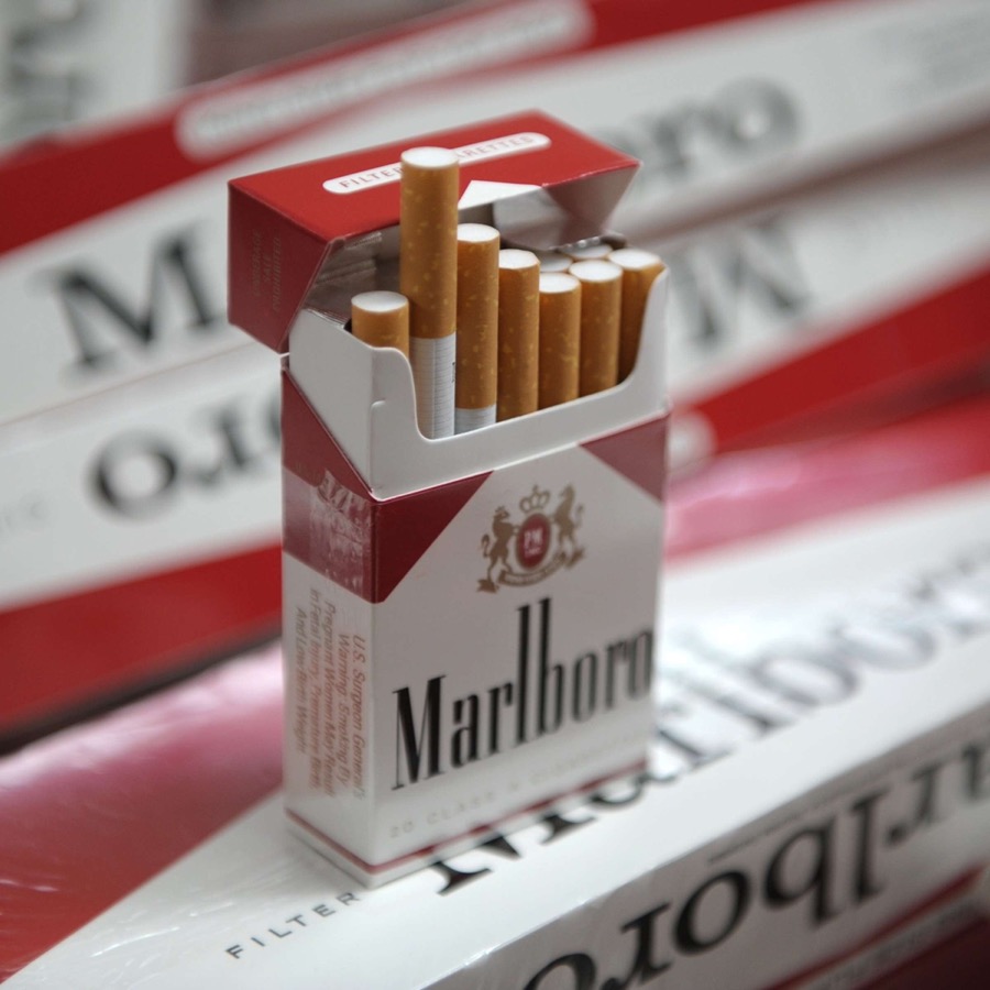 Marlboro Rot offene Zigarettenpackung
