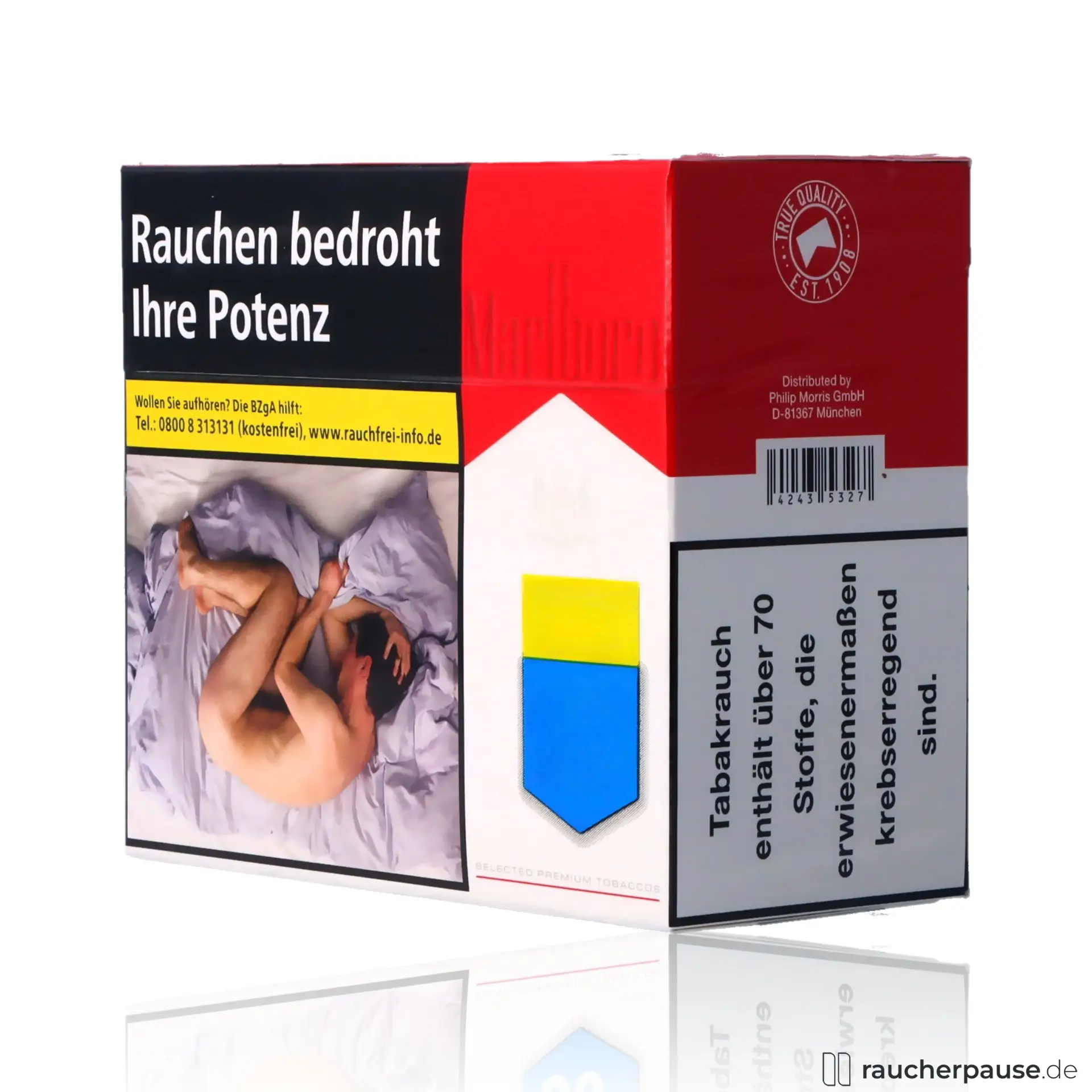 Marlboro Red Zigaretten 9XL-Box mit intensiv-würzigem Geschmack in roter und weißer Verpackung mit gelbem und blauem Markierungsfeld auf einem Hintergrund mit einer Person im Bett.